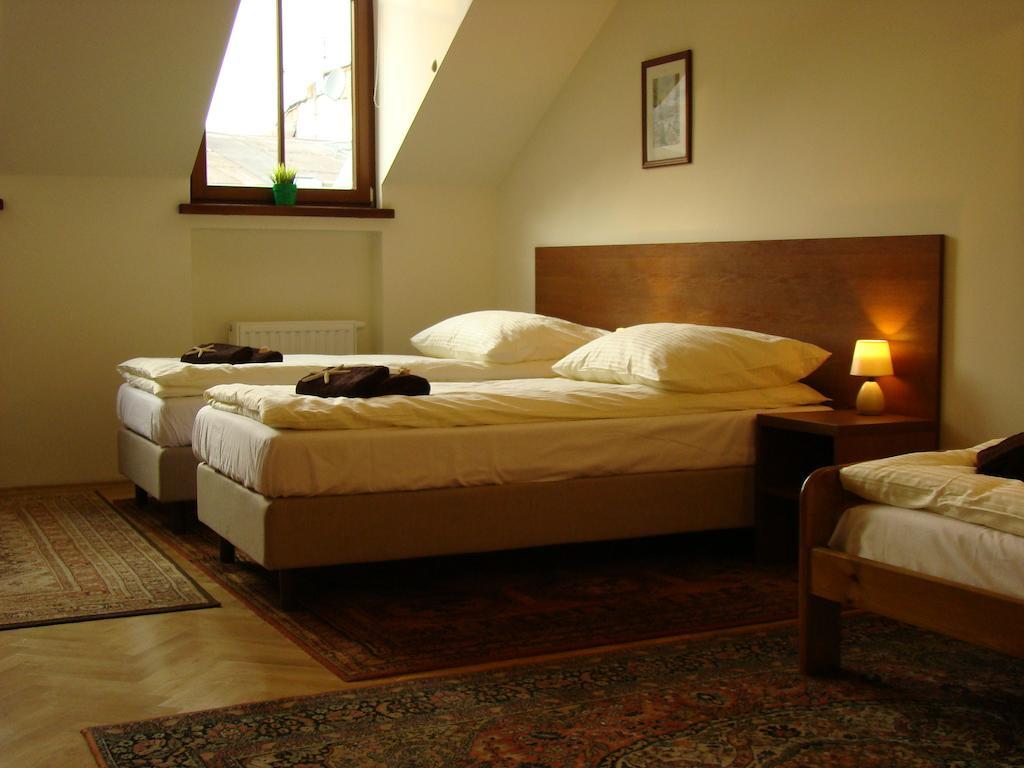 Royal Route 29 Comfort Rooms 크라쿠프 객실 사진